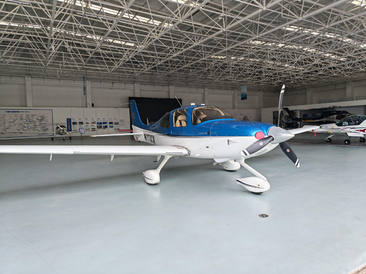 Cheap Cheap Cheap! A SR22 In Stock with Flight Time 36 Hours Only!